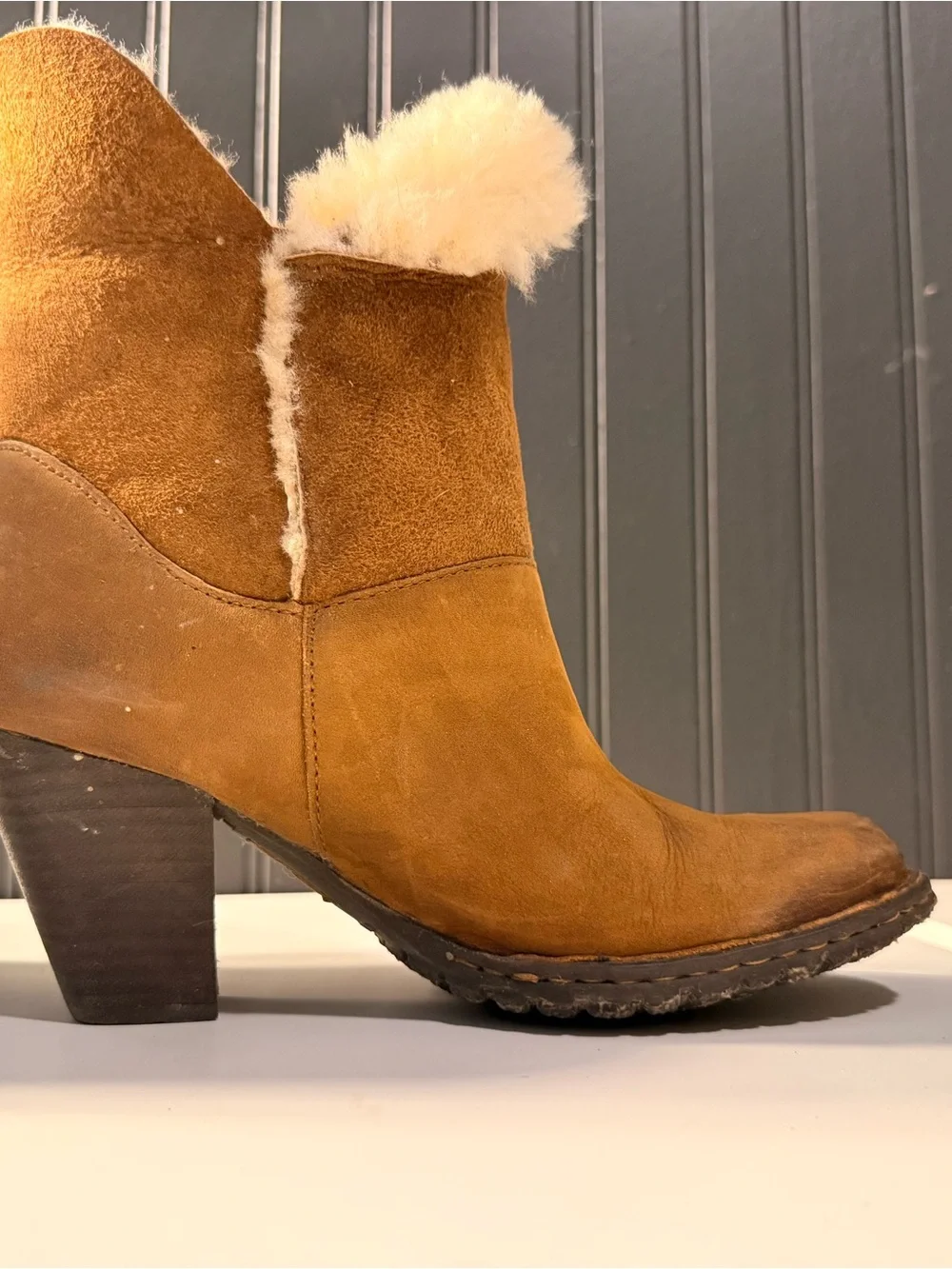 Born Women Boots 6.5 Suede Leather Winter